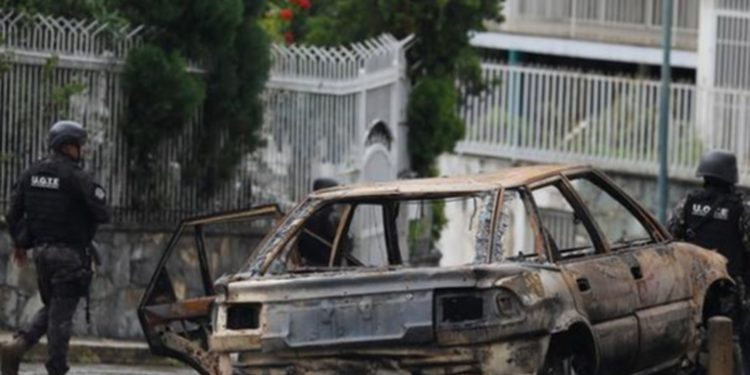 Choques entre policí­as y delincuentes en Caracas dejan 26 muertos