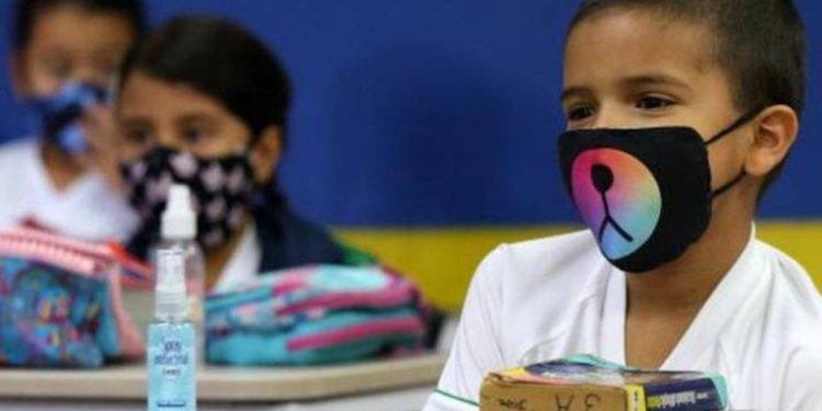 Ciclo escolar 2021 es inaugurado