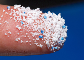 Científicos descubren microplásticos en las nubes y los humanos los inhalamos