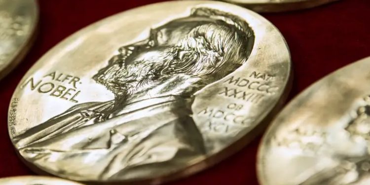 Científicos piden a Javier Milei revertir recortes a ciencia