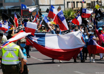 Cientos de personas marchan en Chile por la regulación del cannabis