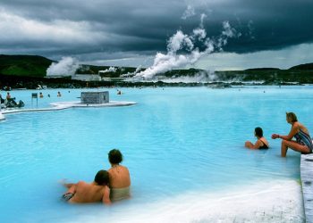 Cierra la principal atracción turística de Islandia por amenaza volcánica