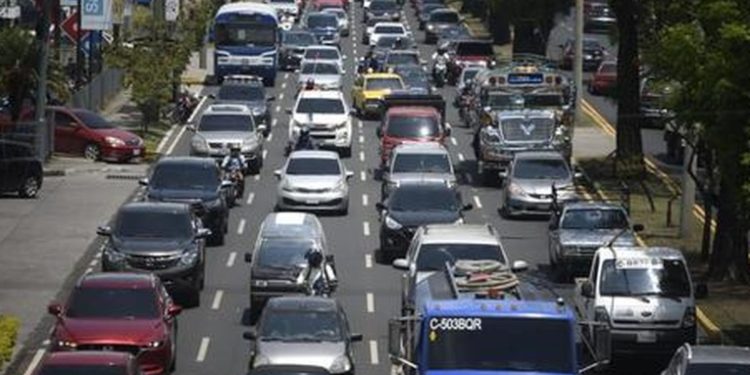 Circulación vehicular alcanza millón y medio de automotores en las calles de la ciudad