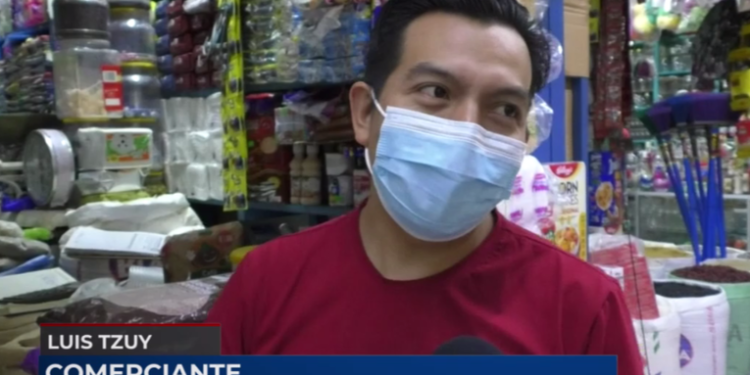 Ciudadanos expresan molestia por incremento en productos de consumo diario