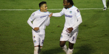 Clásico 313 se viste de blanco