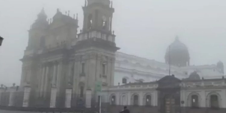 Clima: El INSIVUMEH pronóstica de 4 a 6 frentes frí­os en el paí­s (VIDEO)