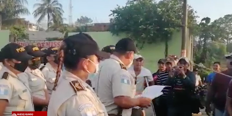 CODECA inició una serie de bloqueos en distintas carreteras del país