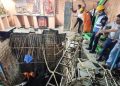 Colapso del piso en un templo en India causa 35 muertos