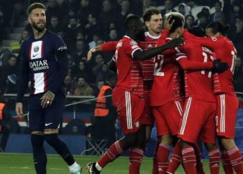 Coman aventaja al Bayern de Múnich ante un PSG de dos caras