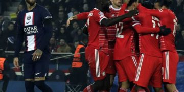 Coman aventaja al Bayern de Múnich ante un PSG de dos caras