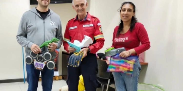 Comandante Mynor Chacón inicia la colecta de juguetes para niños de la colonia Jesús de la Buena Esperanza