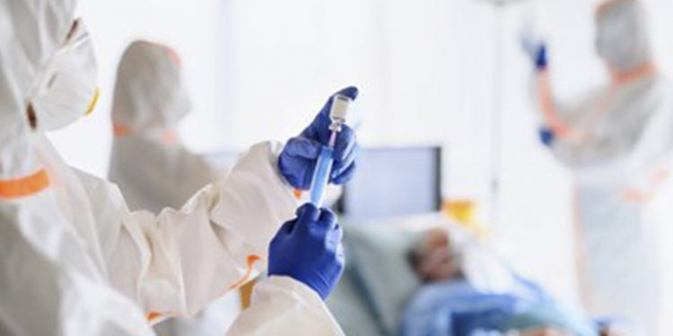 Combinación de medicamentos de fármacos podrí­a salvar a los pacientes más graves de COVID-19