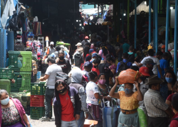Comerciantes del mercado La Terminal solicitan refuerzo de vacuna