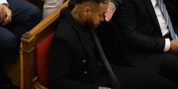 Comienza un juicio contra Neymar que prevé hasta 5 años de prisión