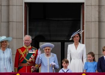 Comienzan celebraciones en honor de los 70 años en el trono de la reina Isabel II