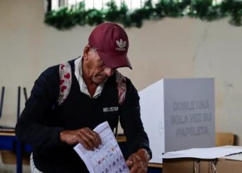 Comienzan las elecciones presidenciales en Ecuador