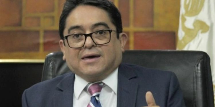 Comisión de DH se declara en sesión permanente para analizar informe del PDH y señalan anomalí­as