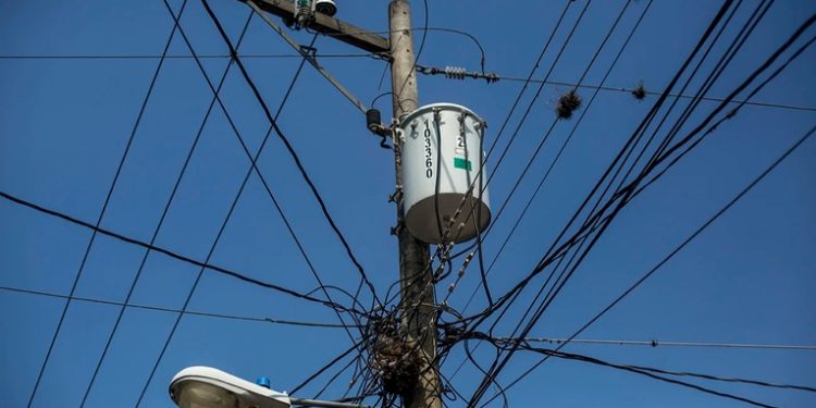 Comisión legislativa de finanzas dictamina a favor de ampliación de tarifa social de la energí­a eléctrica