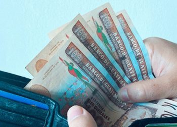 Comisión tripartita propone aumento de 180 quetzales en salario mínimo