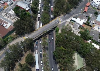 Complicaciones en el tránsito capitalino previstas por trabajos en puente