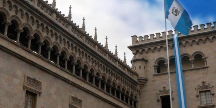 Compromiso del Gobierno: Ministerio de Gobernación defiende derecho de movilización