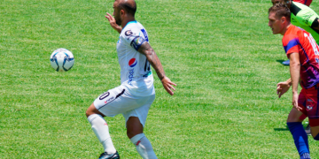 Comunicaciones empata en el Morón con polémica