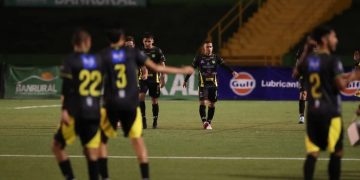 Comunicaciones FC cae nuevamente por distracciones en jugadas a balón parado