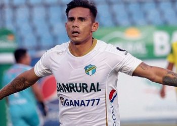 Comunicaciones FC confirma la salida de Andrés Lezcano tras un largo periodo en el club