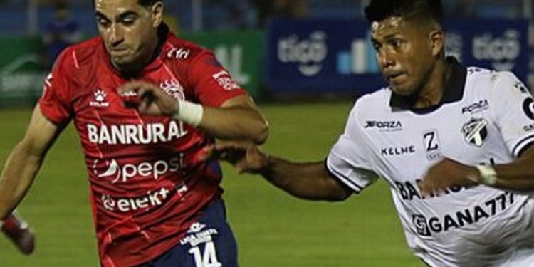 Comunicaciones sufrió para avanzar a la final del Apertura 2023