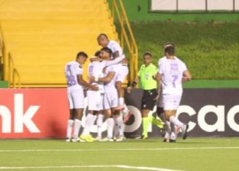 Comunicaciones suma tres puntos clave tras vencer 1-0 a Alianza FC con un autogol