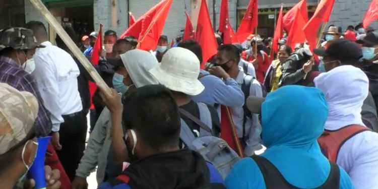 Con manifestaciones sectores indí­genas exigen una Corte de Constitucionalidad de su agrado