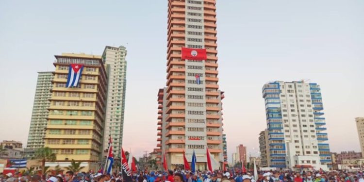 Concentración en La Habana a favor del gobierno