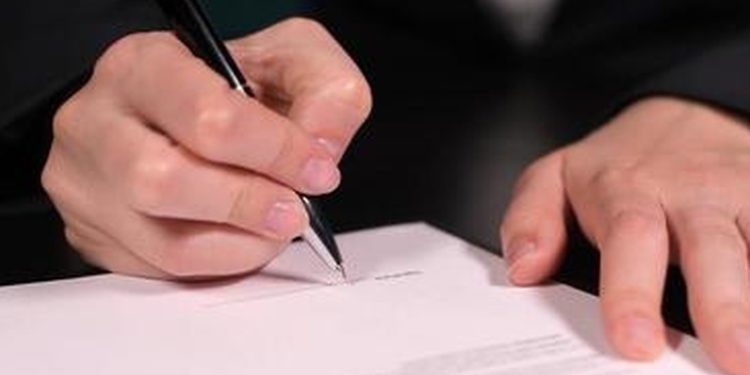 Condena a abogada por falsedad ideológica en acta de constitución de partido político