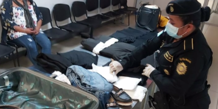 Condenan a 12 años de prisión a ciudadana colombiana por tráfico de cocaí­na