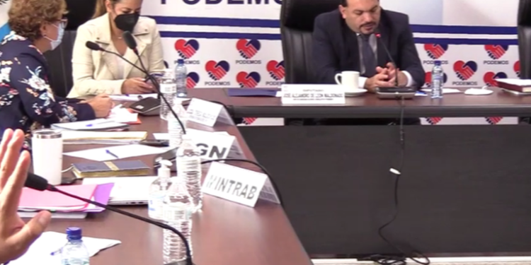 Confirman la existencia de avances en programas de apoyo para adultos mayores