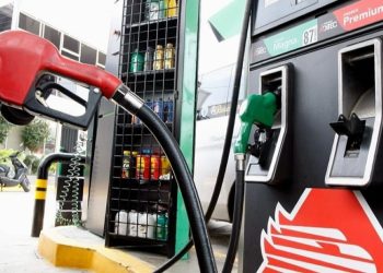 Conflicto entre Rusia y Ucrania provocarí­a aumento en el precio del petróleo en el paí­s