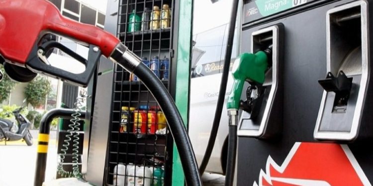 Conflicto entre Rusia y Ucrania provocarí­a aumento en el precio del petróleo en el paí­s