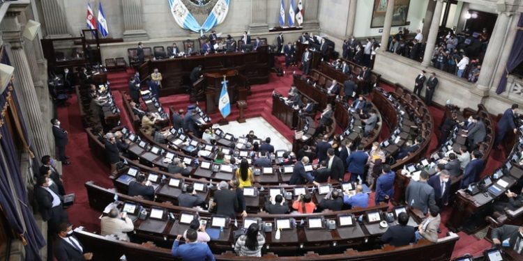 Congreso aprueba ampliación de estado de sitio por 30 dí­as en Ixchiguan y Tajumulco