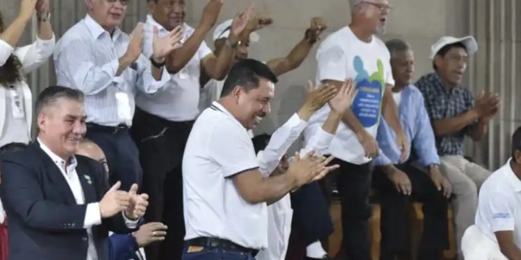 Congreso aprueba aumento de Q1,000 en pensiones para jubilados del sector estatal