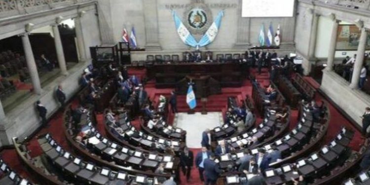 Congreso Aprueba Presupuesto 2024 en Primera Instancia