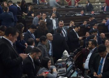 Congreso aprueba presupuesto 2025 por Q148,526 millones con énfasis en educación y salud pública