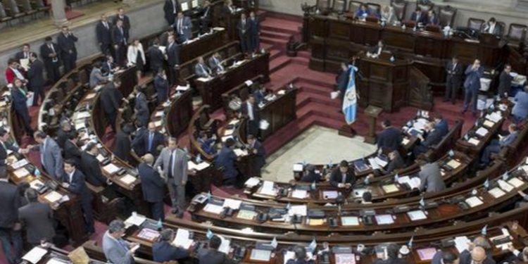 Congreso descarta conocer de urgencia nacional discusión del presupuesto para el 2023