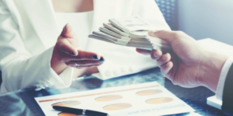 Congreso discute reforma para evitar que embargos afecten a trabajadores con salario mínimo