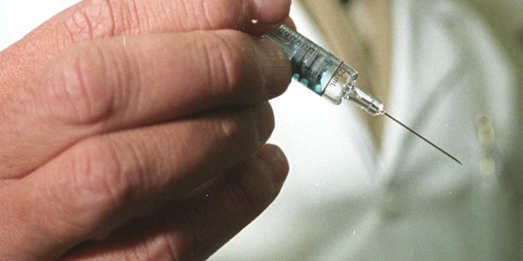 Congreso evalúa castración química contra violadores