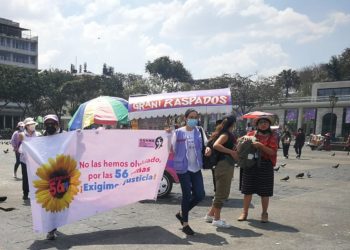 Conmemoran el dí­a Internacional de la Mujer con marcha pací­fica