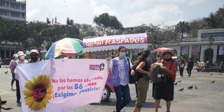 Conmemoran el día Internacional de la Mujer con marcha pacífica