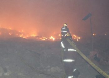 Conred logra controlar incendio en vertedero de AMSA, Villa Nueva
