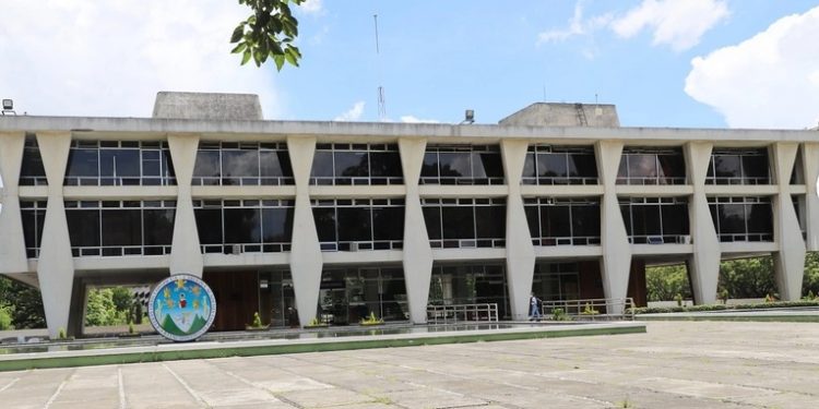 Consejo Superior Universitario cierra recepción de expedientes
