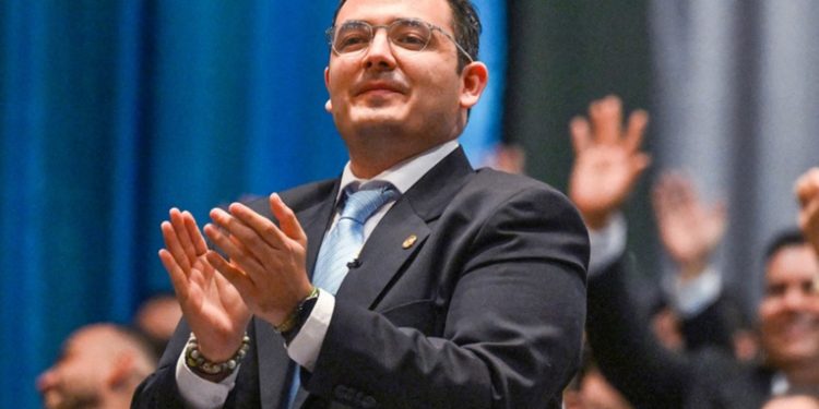 Constitucional de Guatemala ordena repetir elección de directiva del Congreso