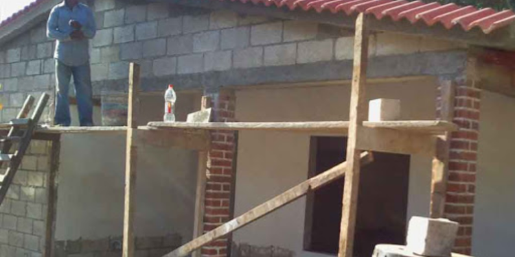 Construcción de viviendas a familias afectadas por tormentas aún no llegan a la fase final